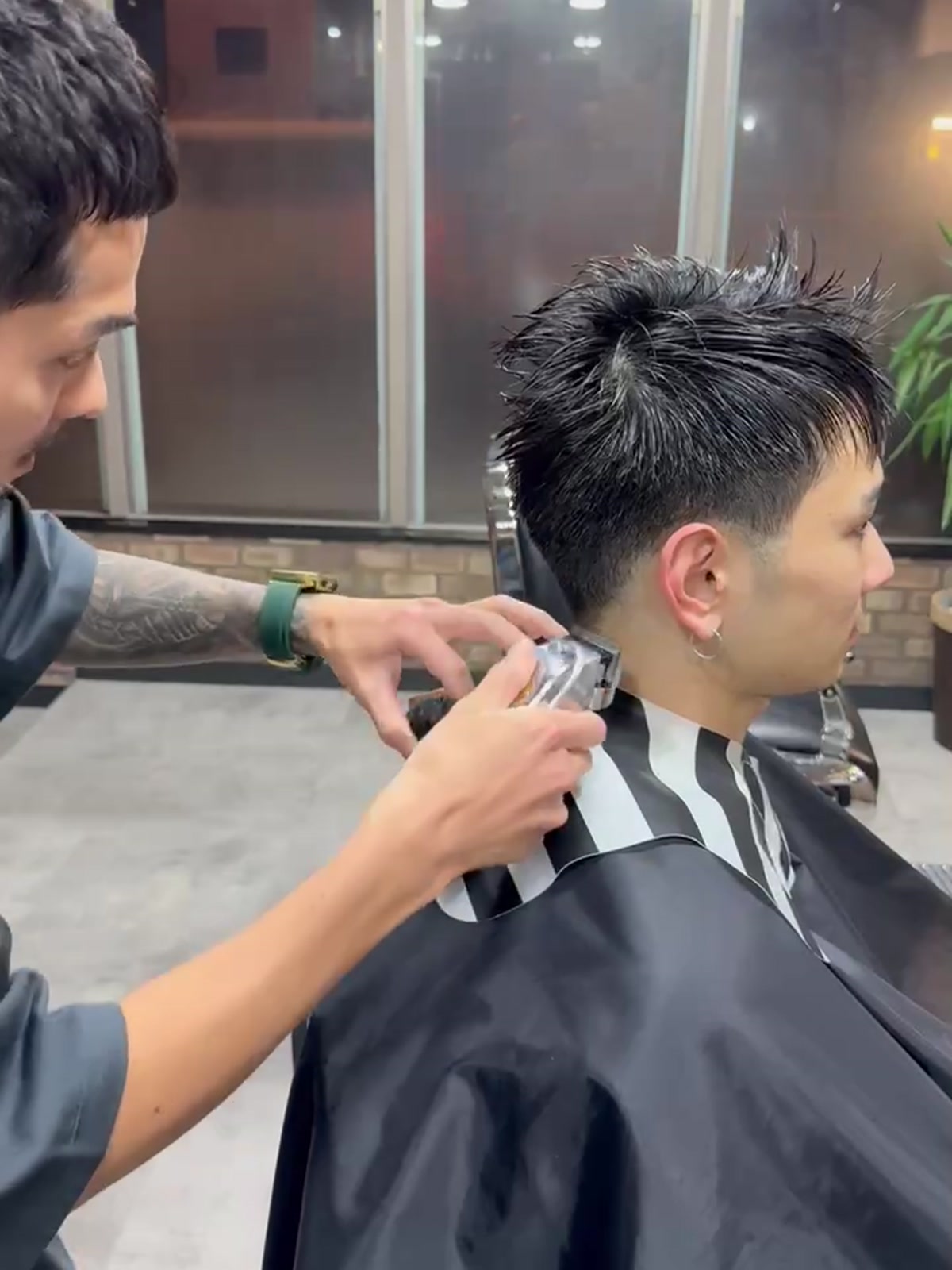 代田橋のバーバー・床屋（理容室）Lit BARBER 来店後の流れ 流し