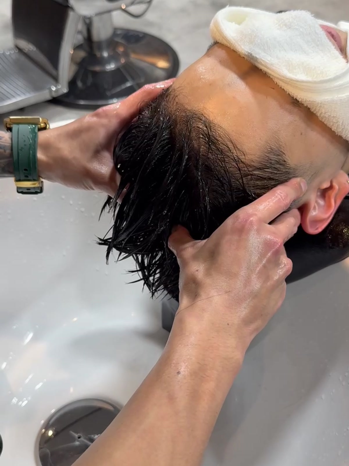 代田橋のバーバー・床屋（理容室）Lit BARBER 来店後の流れ 流し