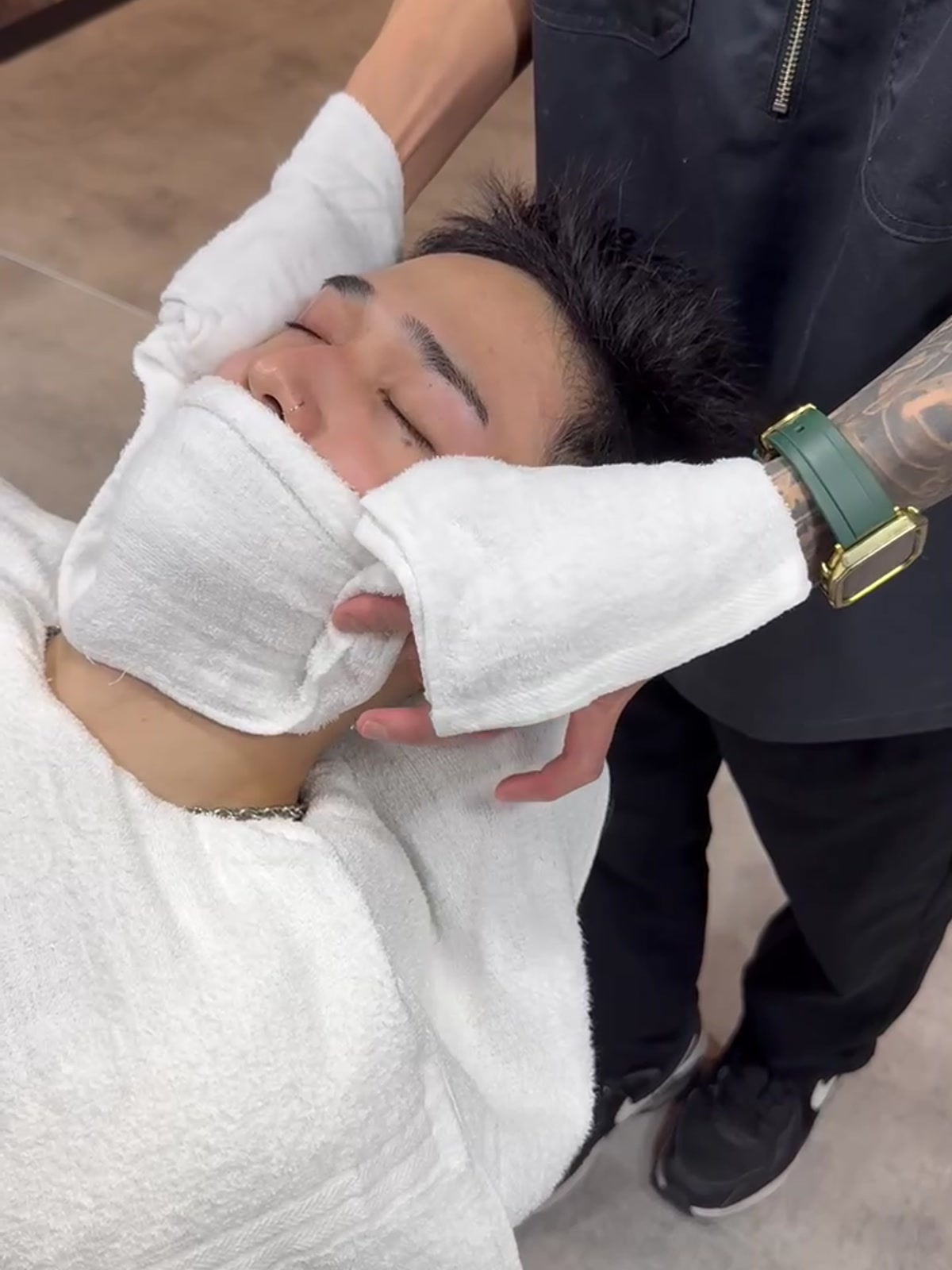 代田橋のバーバー・床屋（理容室）Lit BARBER 来店後の流れ 流し