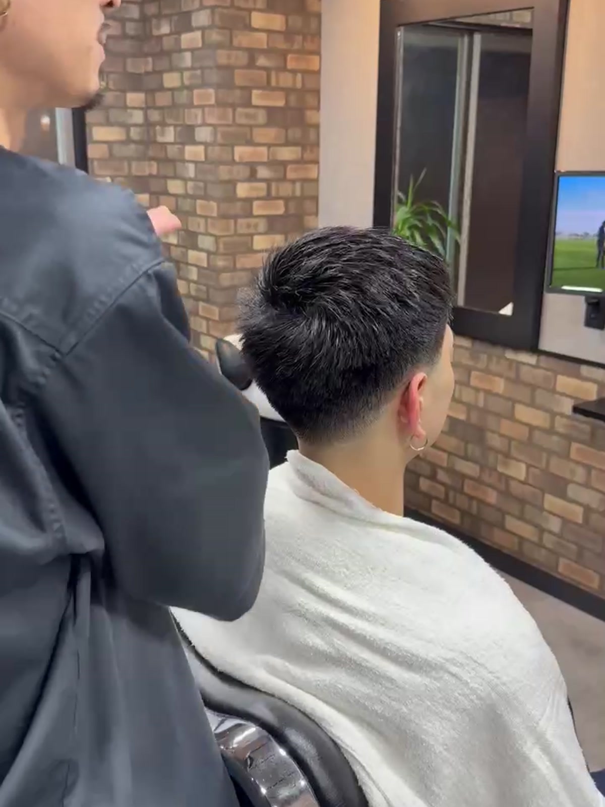 代田橋のバーバー・床屋（理容室）Lit BARBER 来店後の流れ 流し