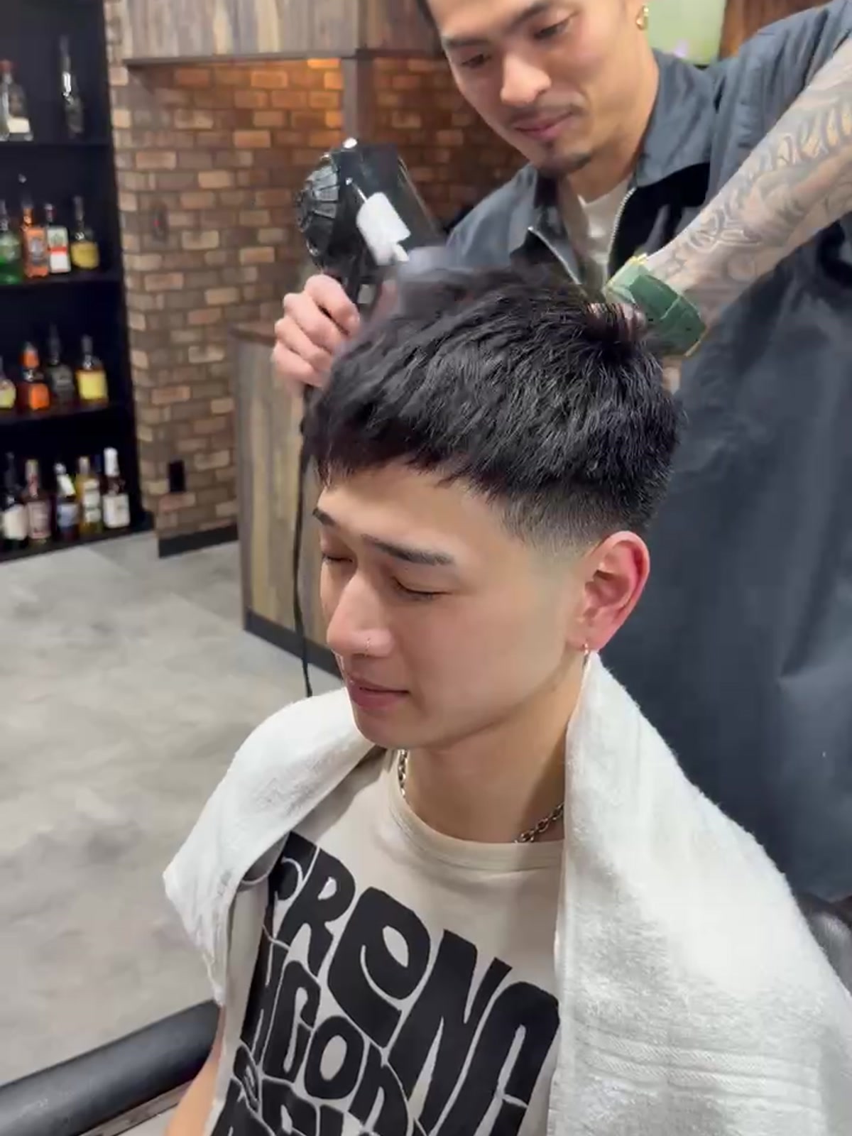 代田橋のバーバー・床屋（理容室）Lit BARBER 来店後の流れ 流し